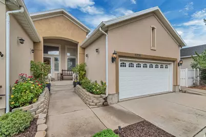 5326 W Mountain Vista Dr, West Jordan, UT 84081 - Photo 2