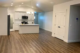 1933 N 420 E, North Logan, UT 84341 - Photo 2