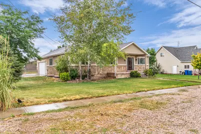 190 E 300 S, Fillmore, UT 84631 - Photo 4