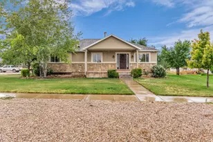 190 E 300 S, Fillmore, UT 84631 - Photo 2