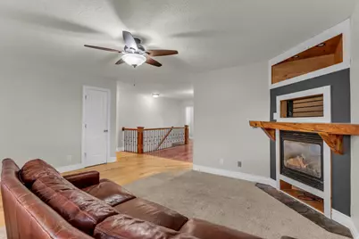190 E 300 S, Fillmore, UT 84631 - Photo 8