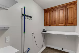 190 E 300 S, Fillmore, UT 84631 - Photo 14