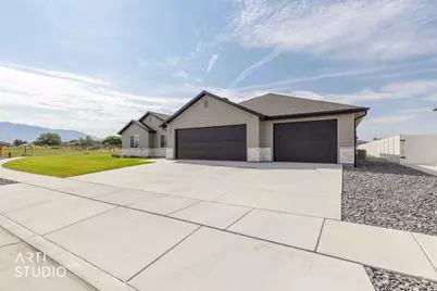 3673 W Stanmore Dr, Taylor, UT 84401 - Photo 2