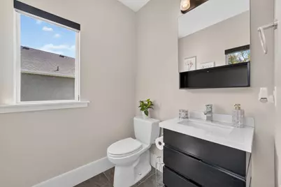 1084 E Loch Lomond Cir, Syracuse, UT 84075 - Photo 16