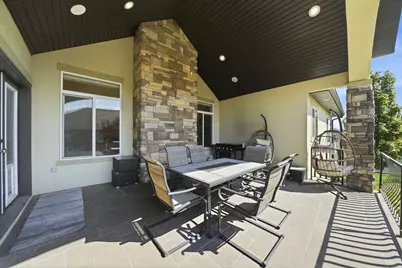 1084 E Loch Lomond Cir, Syracuse, UT 84075 - Photo 42