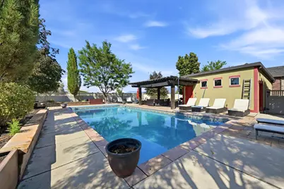 1084 E Loch Lomond Cir, Syracuse, UT 84075 - Photo 48