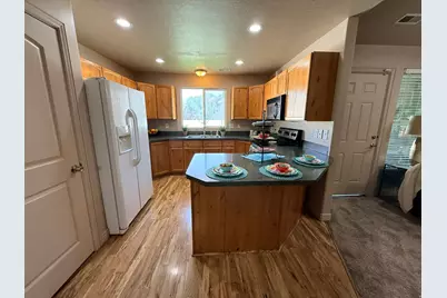 956 North St, Ogden, UT 84404 - Photo 8