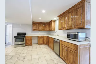 9643 S 1630 W, South Jordan, UT 84095 - Photo 32