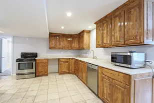 9643 S 1630 W, South Jordan, UT 84095 - Photo 32