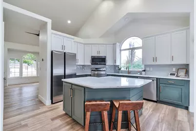 549 E Willow Springs Ln, Draper, UT 84020 - Photo 6