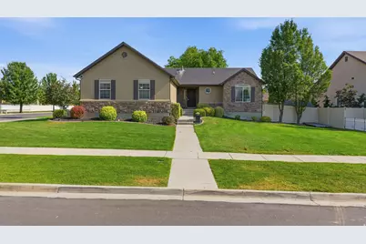 388 W McAllister Ln, Saratoga Springs, UT 84045 - Photo 2