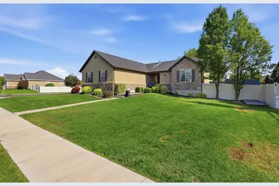 388 W McAllister Ln, Saratoga Springs, UT 84045 - Photo 4