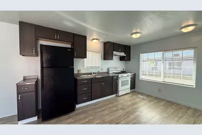 485 S 100 E #20, Wellington, UT 84542 - Photo 2