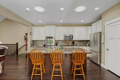 10254 S Crow Wing Dr, South Jordan, UT 84009 - Photo 12