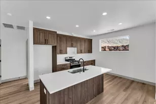1566 E Centaurus Wy, Washington, UT 84780 - Photo 8