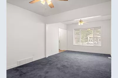 582 E 29th St, Ogden, UT 84403 - Photo 8