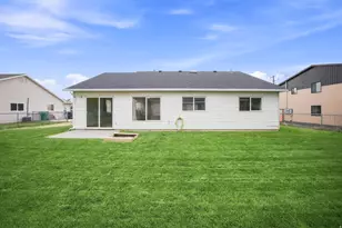 5084 S 3500 W, Roy, UT 84067 - Photo 4