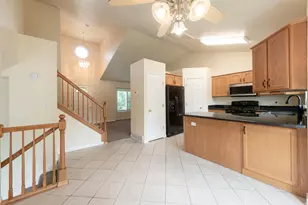 5279 S Chalk Mark Cir W, Taylorsville, UT 84129 - Photo 4