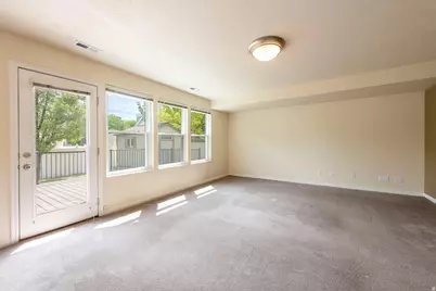 5279 S Chalkmark Cir W, Taylorsville, UT 84118 - Photo 8