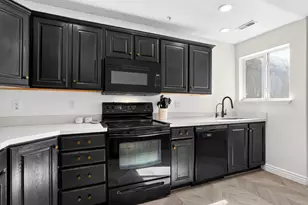 2725 S 700 E, Salt Lake City, UT 84106 - Photo 10