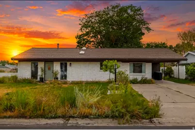 10368 S Crocus St, Sandy, UT 84094 - Photo 1