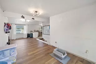 10368 S Crocus St, Sandy, UT 84094 - Photo 12