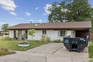 10368 S Crocus St, Sandy, UT 84094 - Photo 4