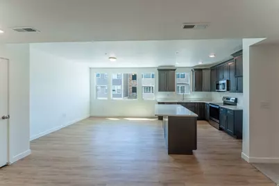 8333 S Iris Lumi Ln W #Q303, Midvale, UT 84047 - Photo 4