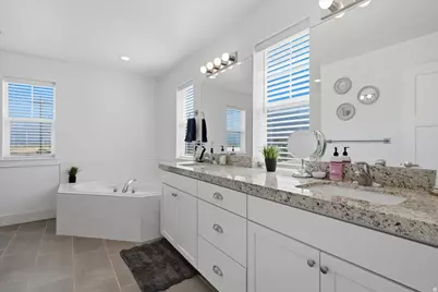 2189 N 1000 W, West Bountiful, UT 84087 - Photo 20