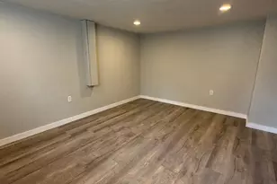 562 N 1000 W, Salt Lake City, UT 84116 - Photo 24