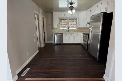 562 N 1000 W, Salt Lake City, UT 84116 - Photo 4