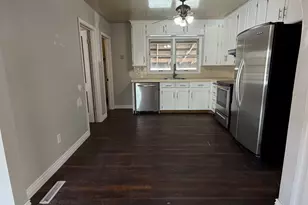 562 N 1000 W, Salt Lake City, UT 84116 - Photo 4