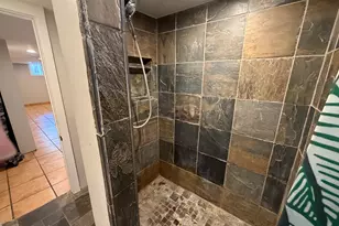 562 N 1000 W, Salt Lake City, UT 84116 - Photo 26