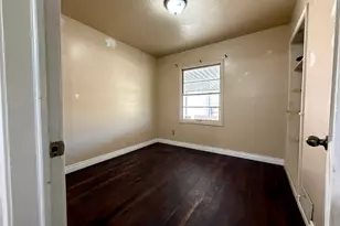 562 N 1000 W, Salt Lake City, UT 84116 - Photo 16