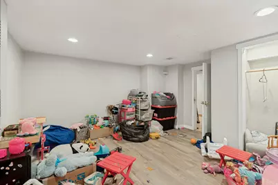 562 N 1000 W, Salt Lake City, UT 84116 - Photo 12