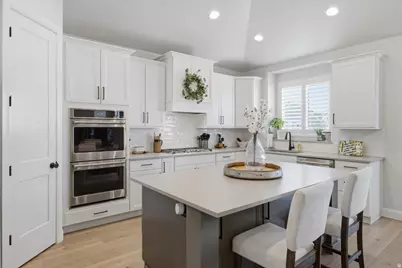5729 N Timber Ln, Stansbury Park, UT 84074 - Photo 6
