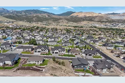 14639 S Annika Run Dr W #16, Herriman, UT 84096 - Photo 10