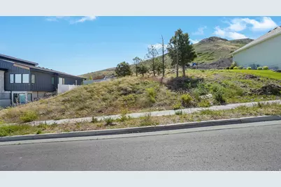 14639 S Annika Run Dr W #16, Herriman, UT 84096 - Photo 4