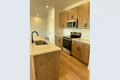 272 E 850 S #7-301, Spanish Fork, UT 84660 - Photo 10