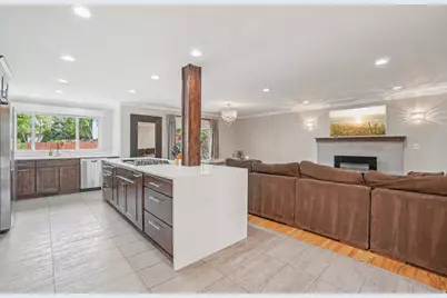 2451 E Murray Holladay Rd S, Holladay, UT 84117 - Photo 2
