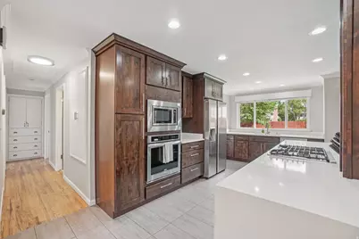2451 E Murray Holladay Rd S, Holladay, UT 84117 - Photo 8