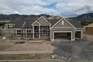 660 S 50 E, Hyde Park, UT 84341 - Photo 2