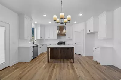 660 S 50 E, Hyde Park, UT 84341 - Photo 14