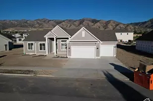 660 S 50 E, Hyde Park, UT 84341 - Photo 2