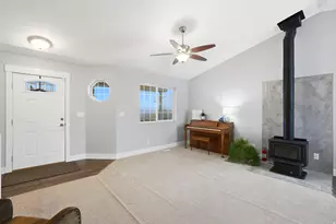 46501 W Bandanna Dr, Fruitland, UT 84027 - Photo 2