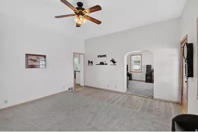 153 W 100 S, Gunnison, UT 84634 - Photo 16