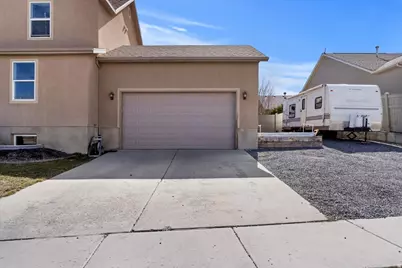 7065 N Cherokee St, Eagle Mountain, UT 84005 - Photo 6