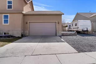 7065 N Cherokee St, Eagle Mountain, UT 84005 - Photo 6