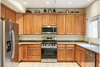 5058 W London Bay Dr, Riverton, UT 84096 - Photo 8