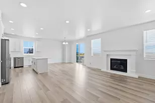 6017 N Sheps Rd, Eagle Mountain, UT 84005 - Photo 10
